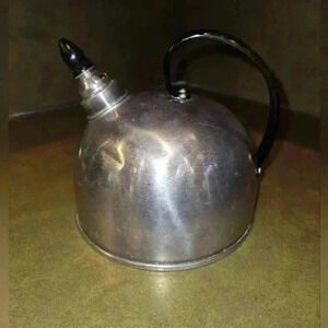 Comet Aluminum‎ tea kettle